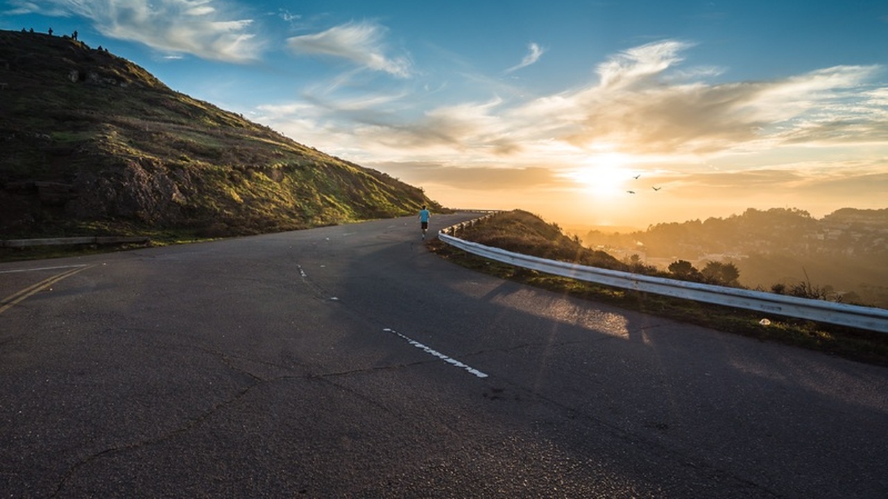 В Ульяновске водитель выехал на встречку и столкнулся с внедорожником Серьезное дорожное происшествие зафиксировано в...