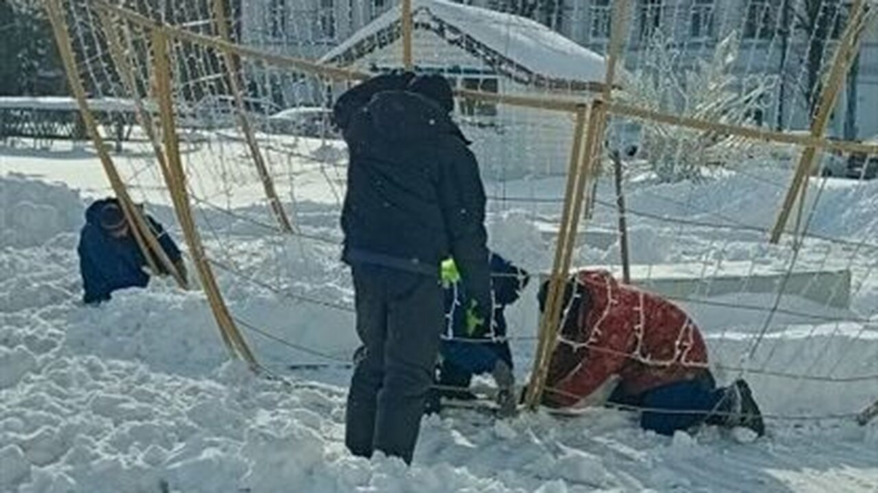 На Соборной площади Ульяновска стартовала уборк...