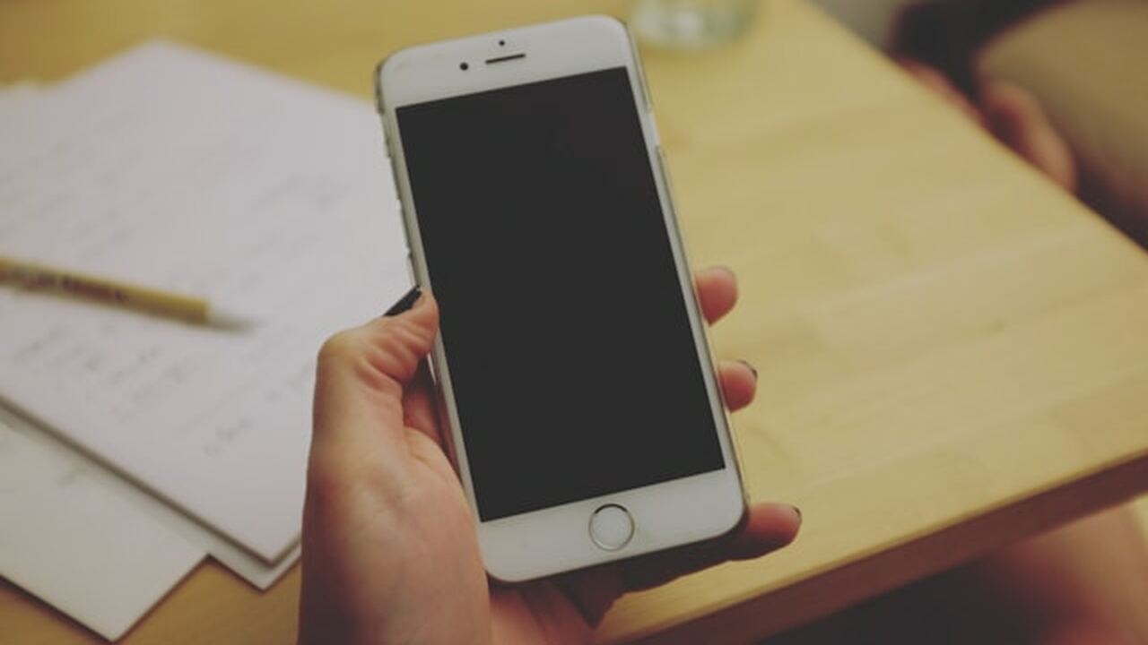 Национальный мессенджер MAX используется для об...