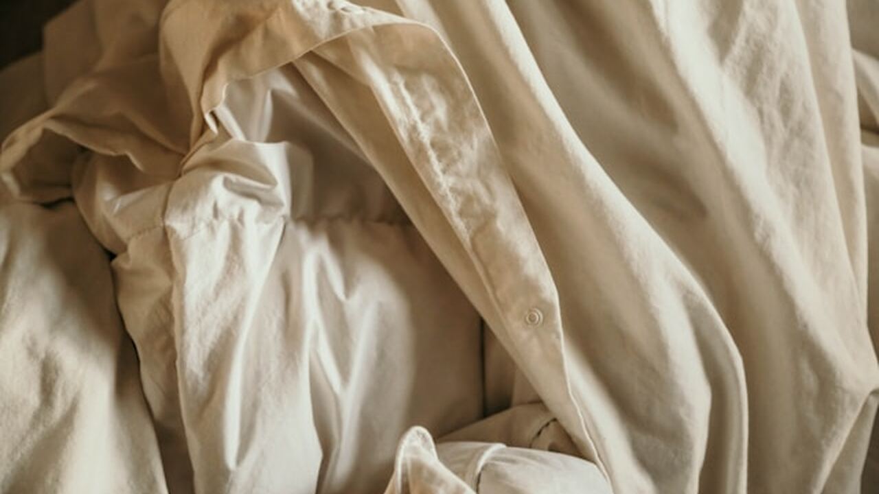 Как использовать старое постельное бельё в быту Изношенные простыни, наволочки и пододеяльники ...