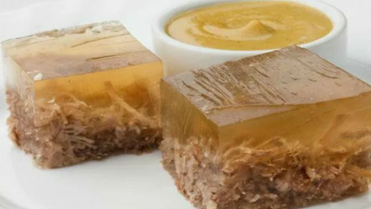 Терапевт рассказала, что холодец способствует эластичности и увлажненности кожи Холодец, традиционное блюдо русской кухни, дейс...