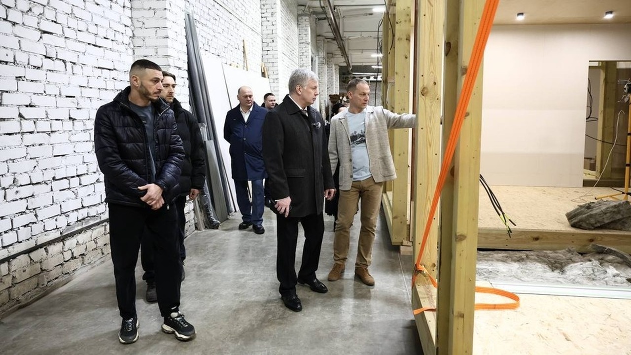 Губернатор Ульяновской области Алексей Русских ...