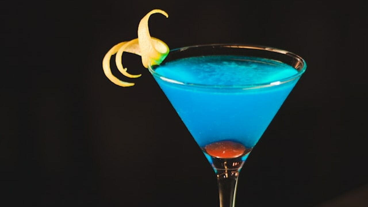 Как распознать начало алкогольной зависимости: комментарий нарколога Главный нарколог Калининградской области Игорь ...