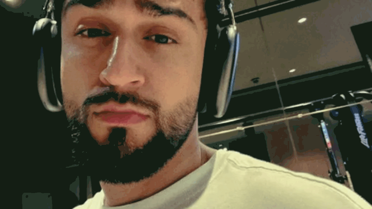 У 30-летнего певца JONY, настоящее имя которого...