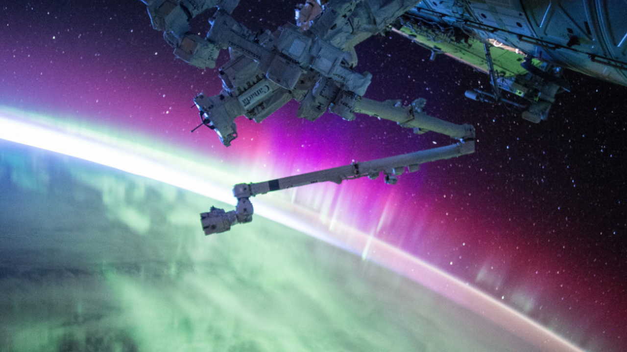 Тайна марсианской миссии: связь с зондом NASA внезапно прервалась Агентство NASA сообщило о неожиданном прекращен...