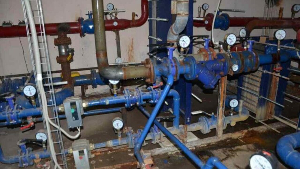 В Ульяновске 24 управляющие компании не готовы к отопительному сезону Ульяновск уже второй месяц живет в условиях ото...