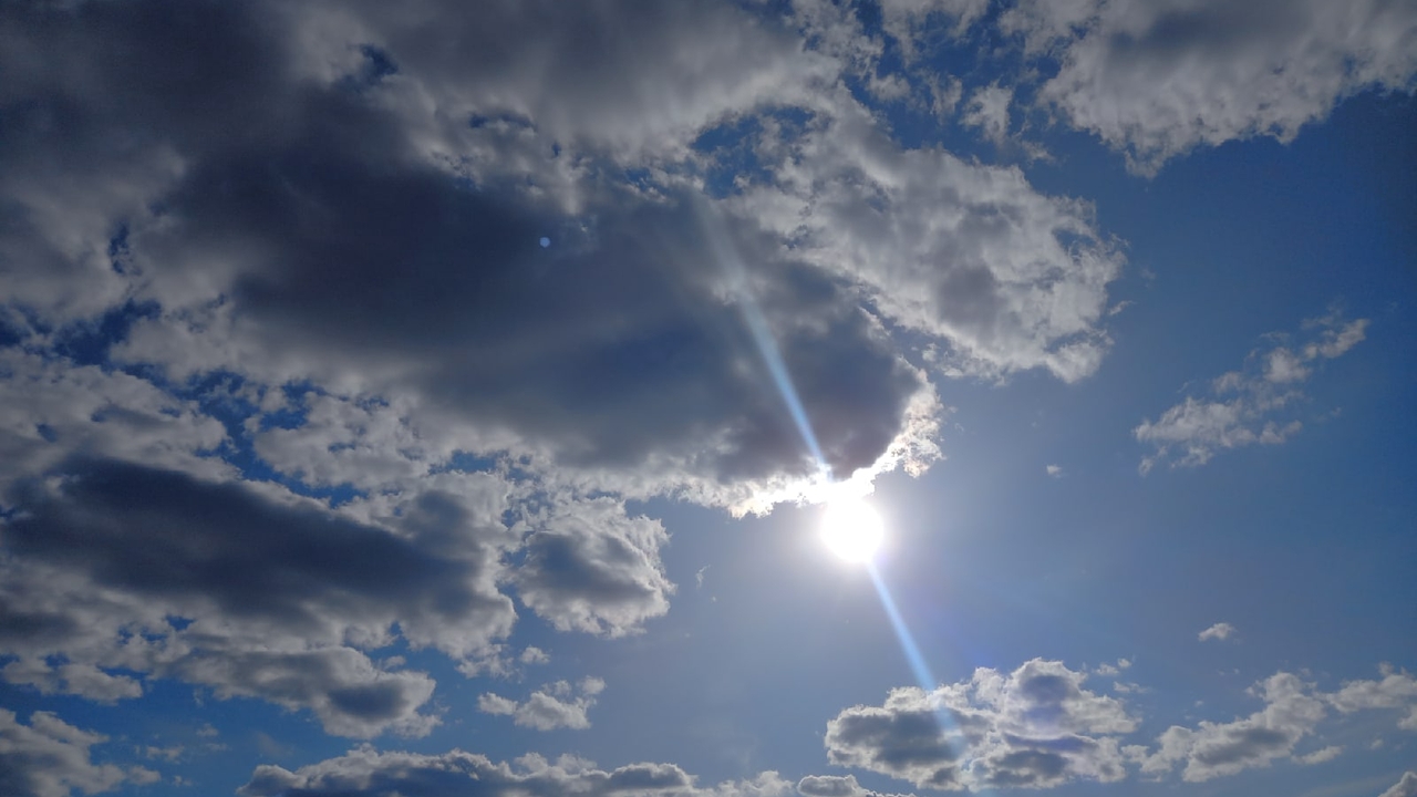 На Солнце зафиксирована мощная вспышка класса X утром 1 декабря До этого Земля пережила значительную магнитную ...