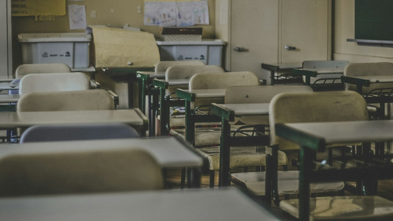 Школа будущего: обществознание уходит в прошлое, а на его место приходят навыки XXI века С первого сентября 2025 года российские школы г...