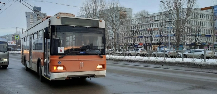 Пустили еще автобусы: в Ульяновске из-за провала грунта пришлось пойти на дополнительные меры