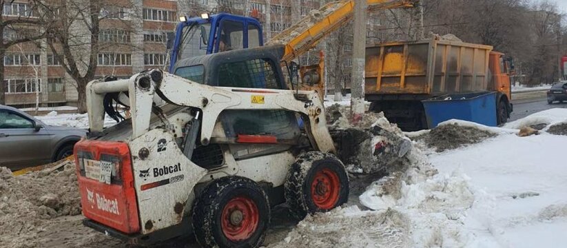 "Работы на весь день": в Ульяновске продолжают убирать снег с улиц 