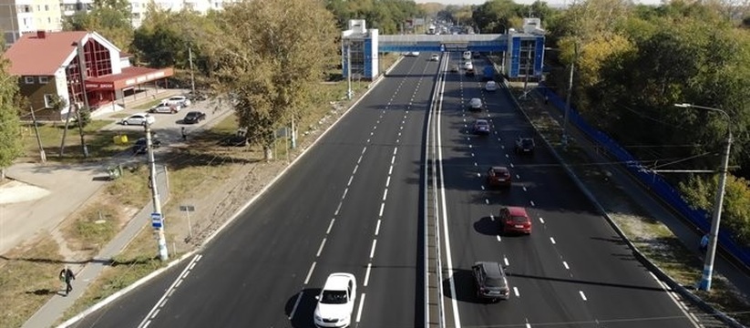 В Ульяновске на Президентском мосту поменяли до...