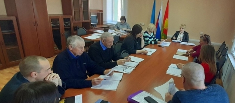 На этой неделе в Ульяновской области состоялось заседание Общественной палаты, в ходе которого обсуждались вопросы деятельности Фонда защиты животных «Флора и Лавра»