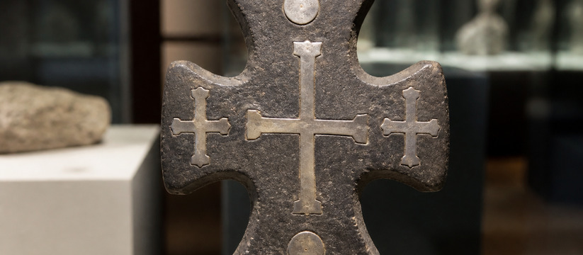 В Торжке археологи нашли 800-летний каменный кр...
