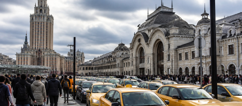 Московские власти планируют запретить нелегальн...