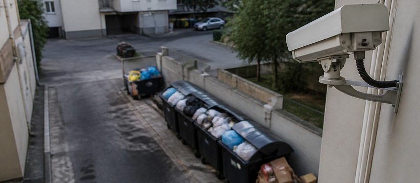 В Ульяновске на контейнерных площадках устанавл...
