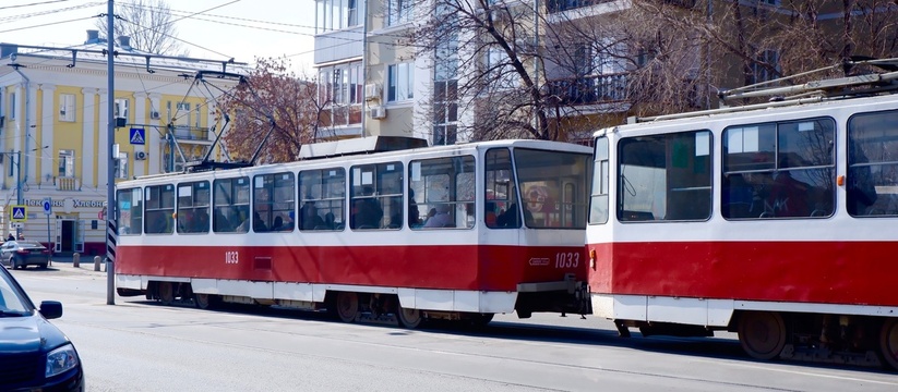 Остановили движением трамваев: в Ульяновске обвалился грунт на трамвайных путях