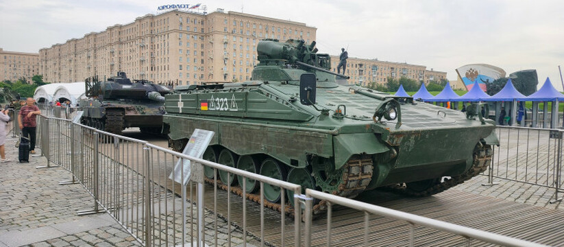 В Ульяновске на Соборной площади выставят трофе...