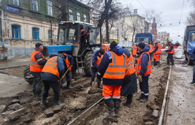 В Ульяновске начали замену трамвайных путей и п...