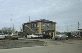 Незаконная постройка на сетях водоканала в Улья...