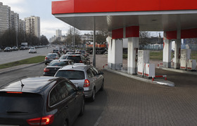 Топливный кризис в Ульяновске: очереди на запра...