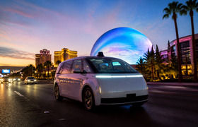 Waymo запускает беспилотные поездки в Лас-Вегасе