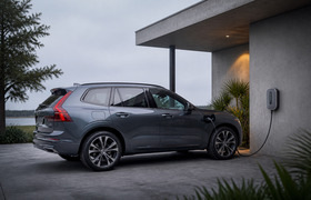 Volvo XC60 и XC90 удвоили запас хода на электро...