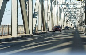 В Ульяновске на Императорском мосту заменят асф...