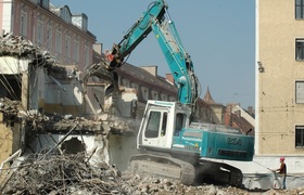 Более 5 тысяч жителей Ульяновска переселят из а...