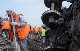 Число пострадавших при сходе поезда под Ульянов...